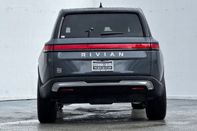 2024 Rivian R1S Adventure