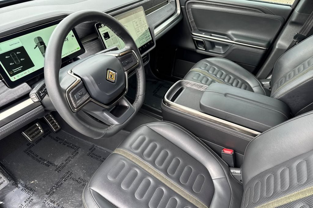 2024 Rivian R1S Adventure