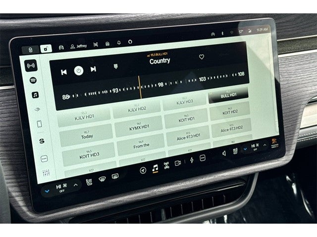 2024 Rivian R1S Adventure