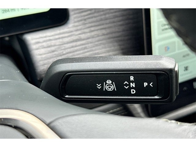 2024 Rivian R1S Adventure