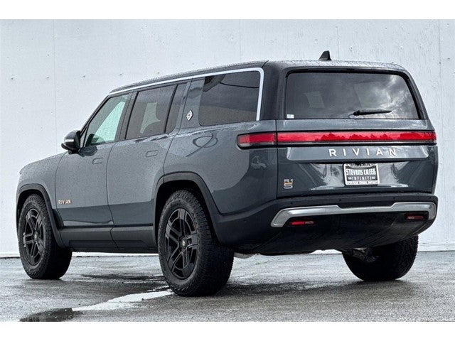 2024 Rivian R1S Adventure