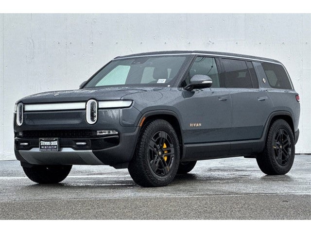 2024 Rivian R1S Adventure