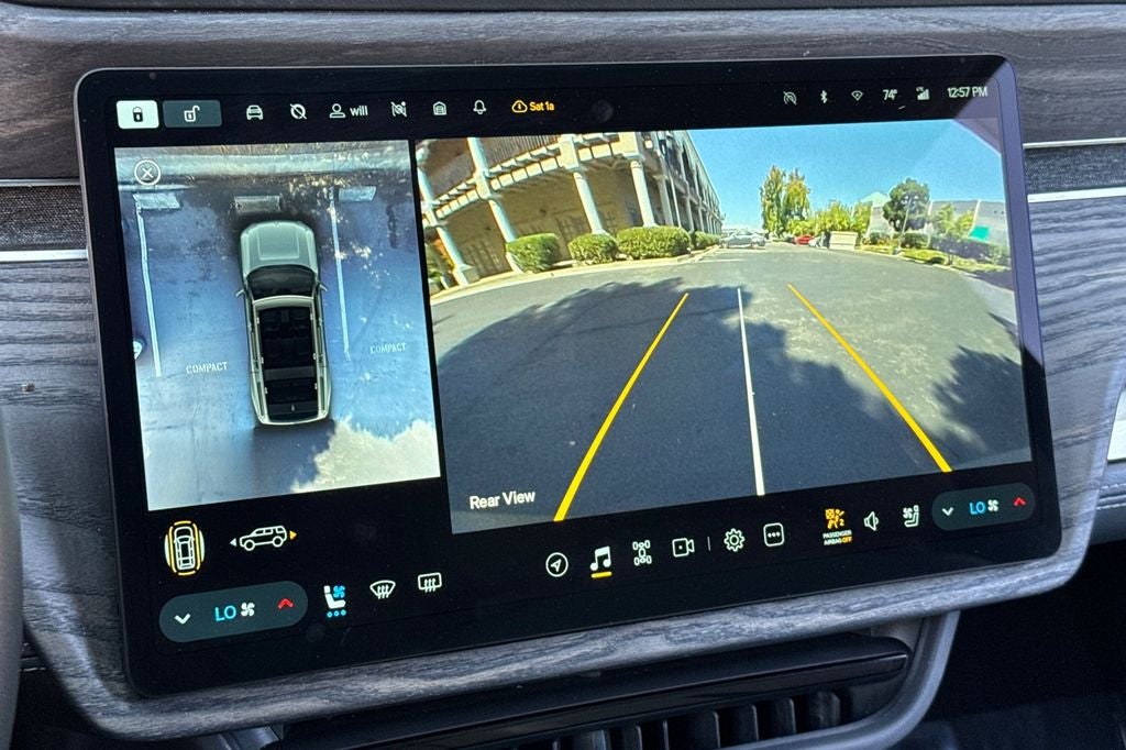 2023 Rivian R1S Adventure