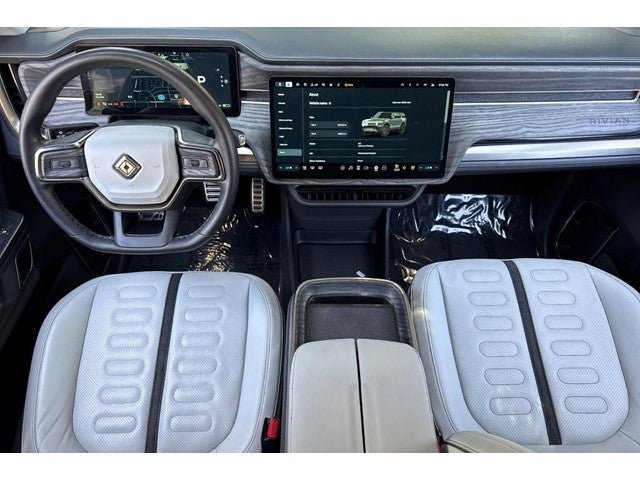 2023 Rivian R1S Adventure