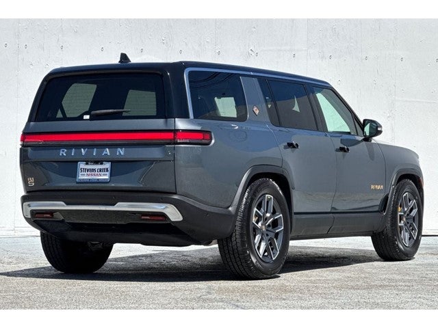 2023 Rivian R1S Adventure