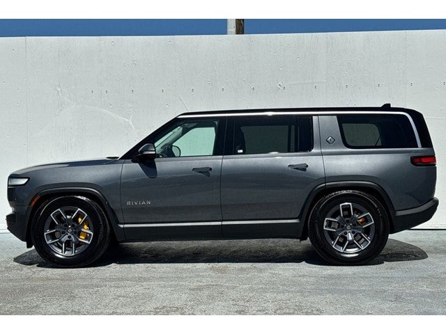 2023 Rivian R1S Adventure
