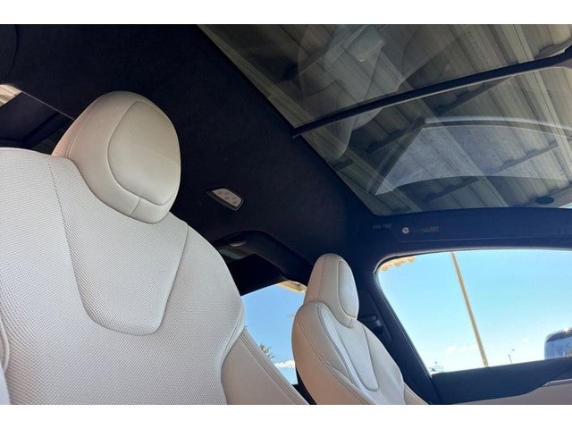 2022 Tesla Model X .