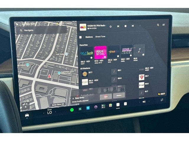2022 Tesla Model X .