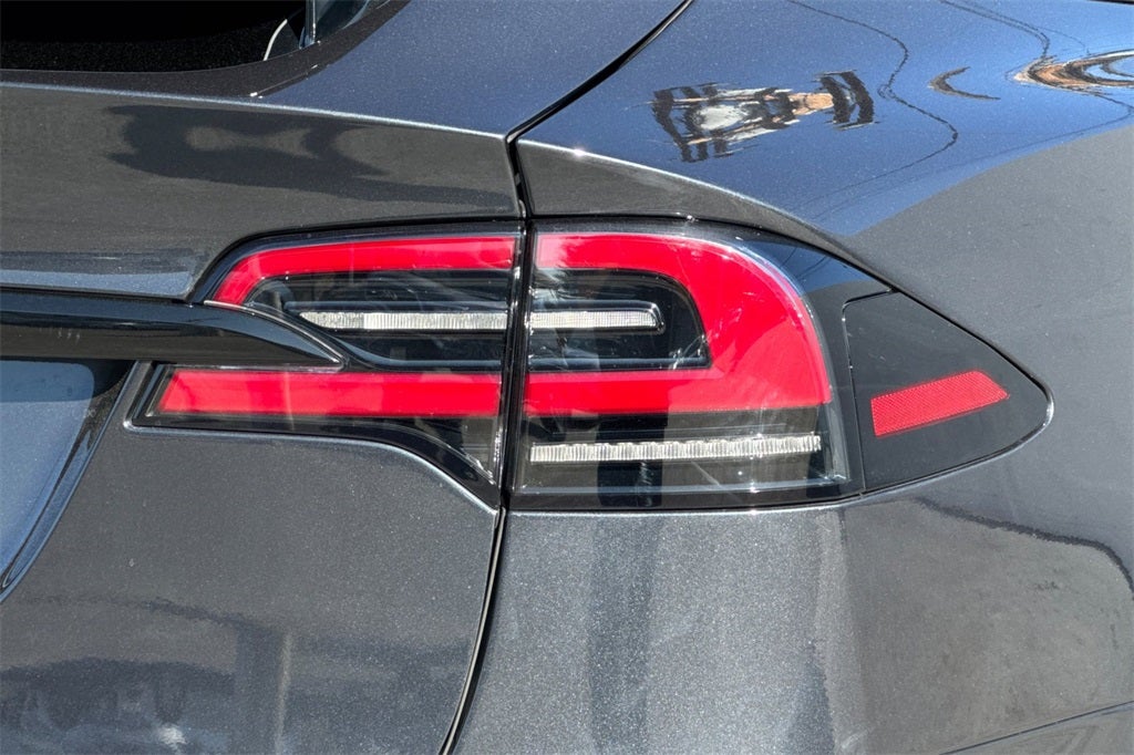 2024 Tesla Model X Base