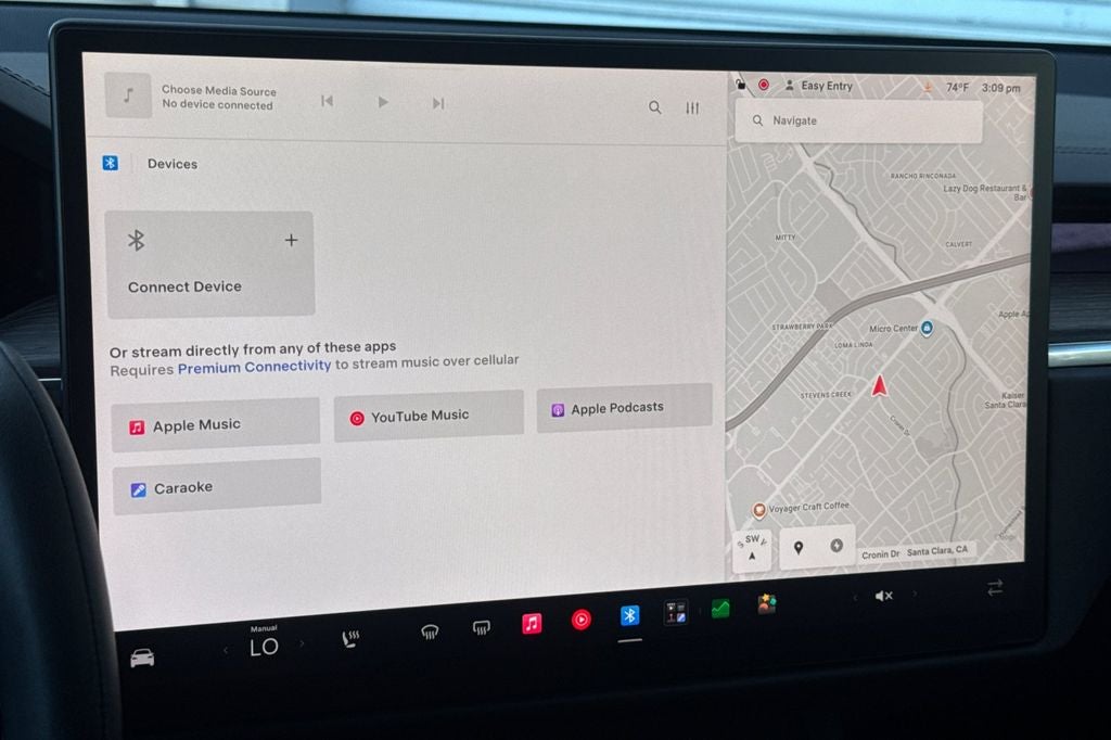 2022 Tesla Model X Base