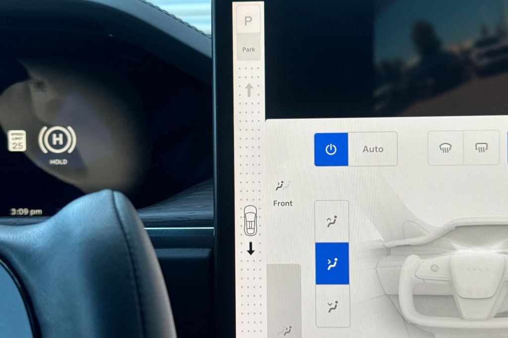 2022 Tesla Model X Base