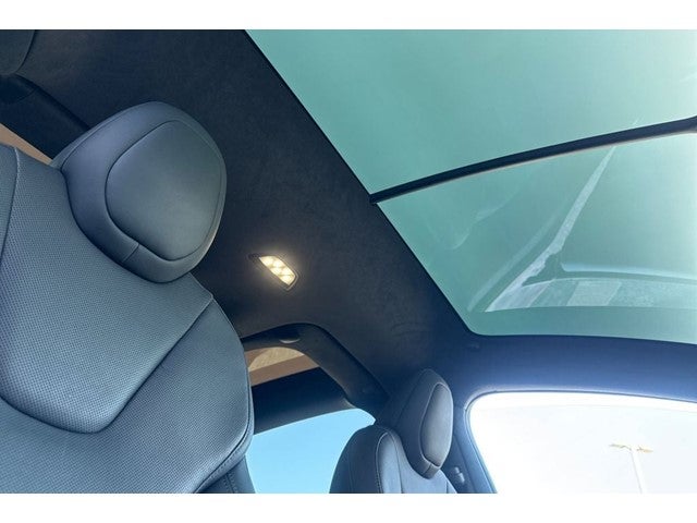 2022 Tesla Model X Base