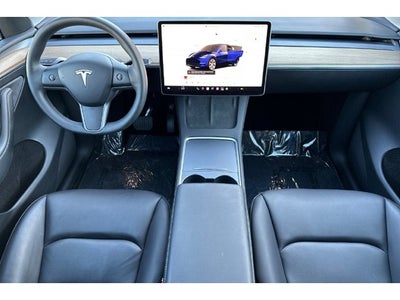 2023 Tesla Model Y HW4