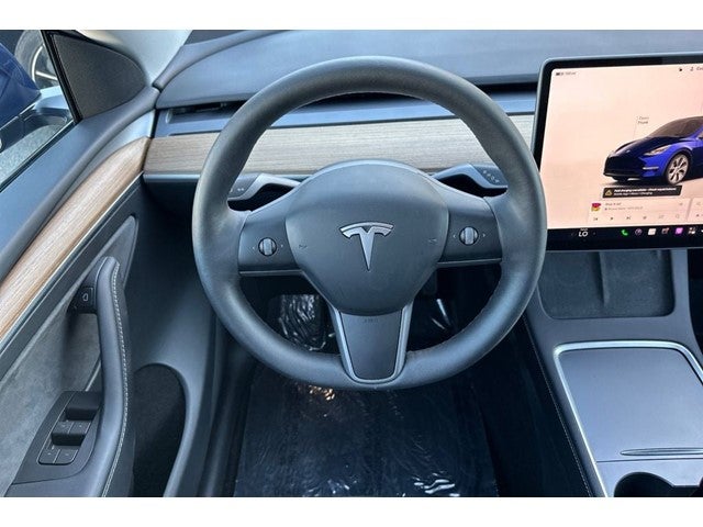2023 Tesla Model Y HW4