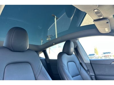 2023 Tesla Model Y HW4