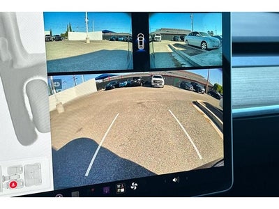 2023 Tesla Model Y HW4