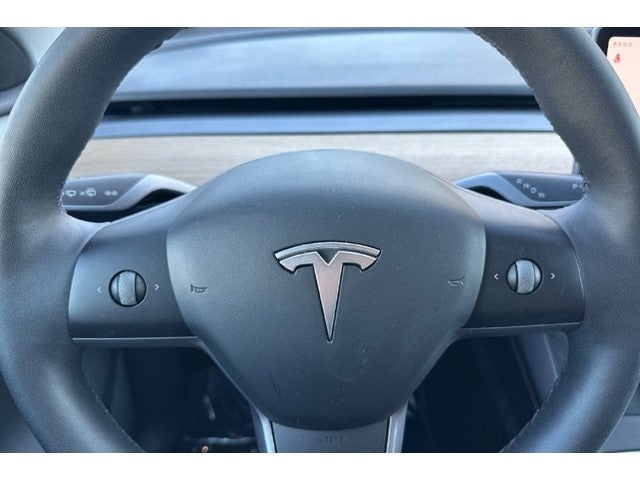 2023 Tesla Model Y HW4