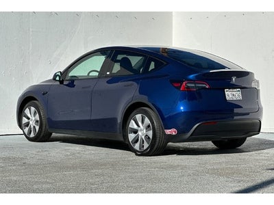 2023 Tesla Model Y HW4