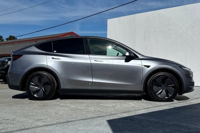 2026 Tesla Model Y Premium