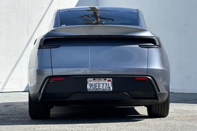 2026 Tesla Model Y Premium