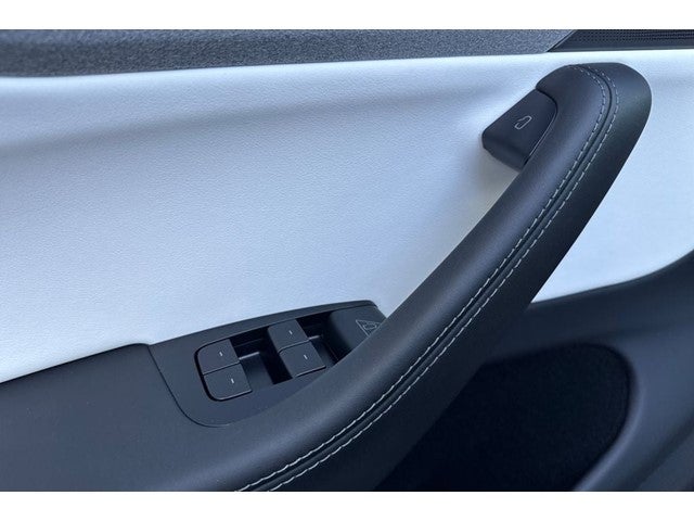 2026 Tesla Model Y Premium
