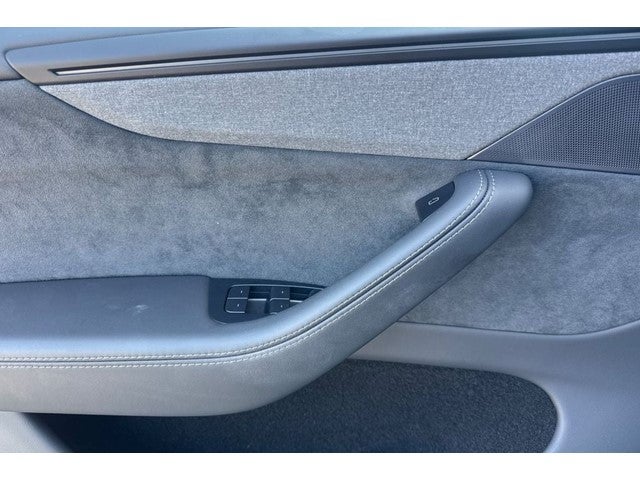 2026 Tesla Model Y Premium
