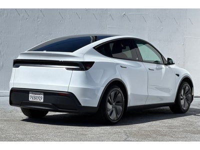 2026 Tesla Model Y Premium