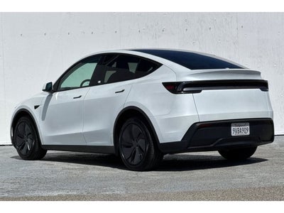2026 Tesla Model Y Premium