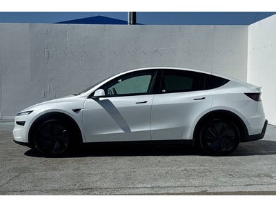 2026 Tesla Model Y Premium