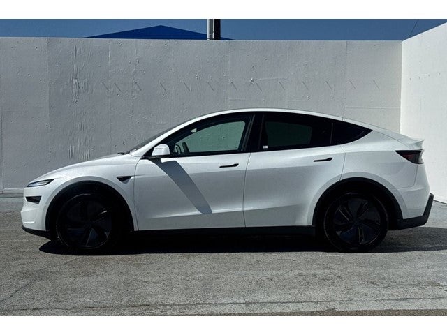2026 Tesla Model Y Premium