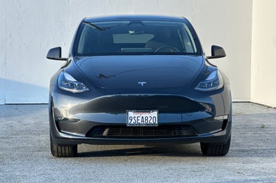 2025 Tesla Model Y Long Range