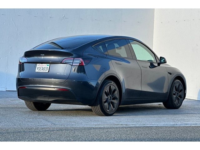 2025 Tesla Model Y Long Range