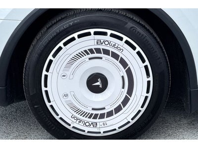 2026 Tesla Model Y Long Range