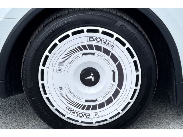 2026 Tesla Model Y Long Range