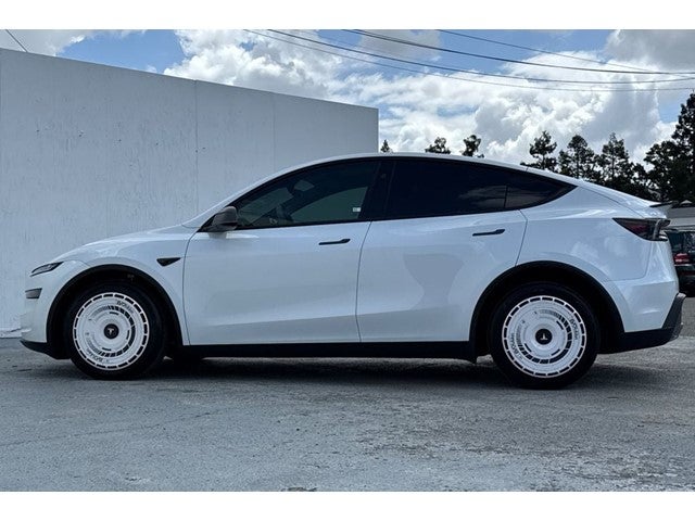 2026 Tesla Model Y Long Range