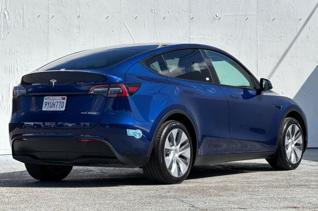 2024 Tesla Model Y Long Range