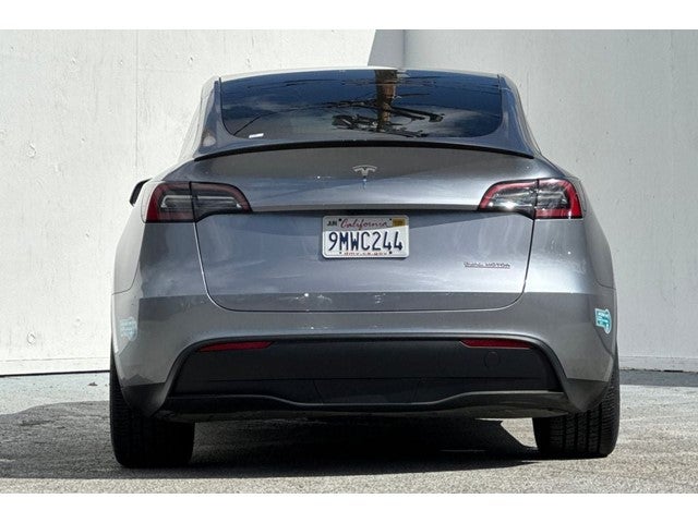 2024 Tesla Model Y Performance