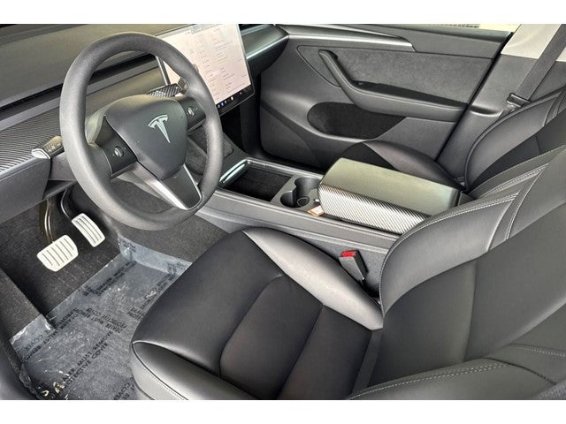 2025 Tesla Model Y Performance