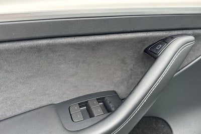 2025 Tesla Model Y Performance