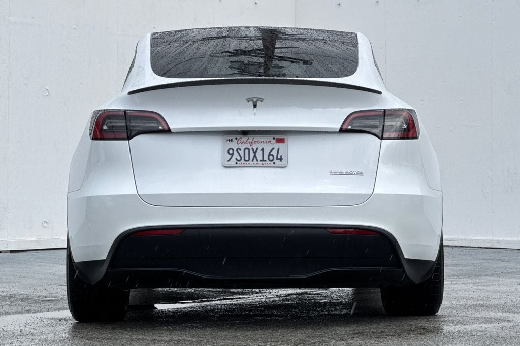 2025 Tesla Model Y Performance