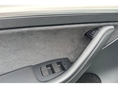 2025 Tesla Model Y Performance