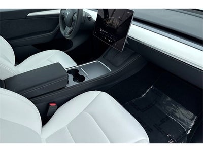 2025 Tesla Model Y Performance