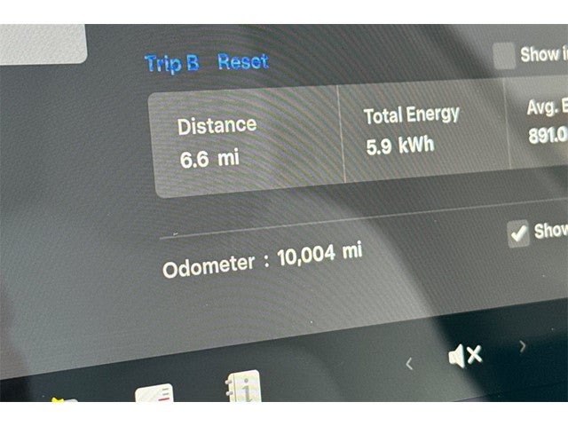 2025 Tesla Model Y Performance