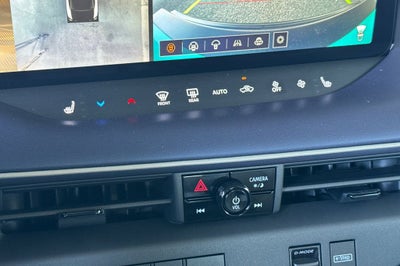 2026 Nissan LEAF Platinum+
