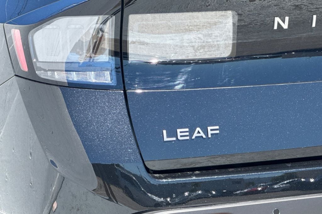 2026 Nissan LEAF Platinum+