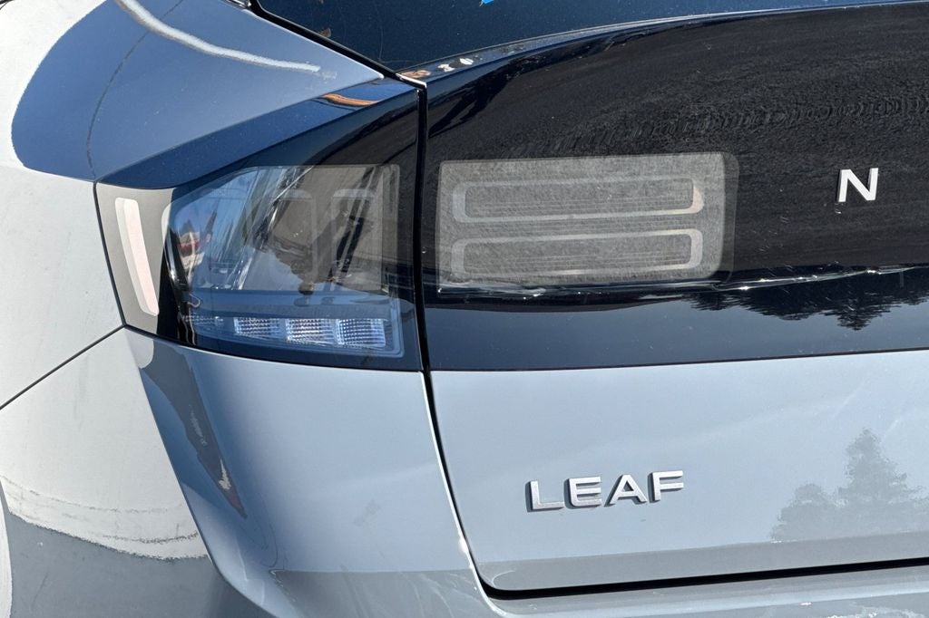 2026 Nissan LEAF Platinum+
