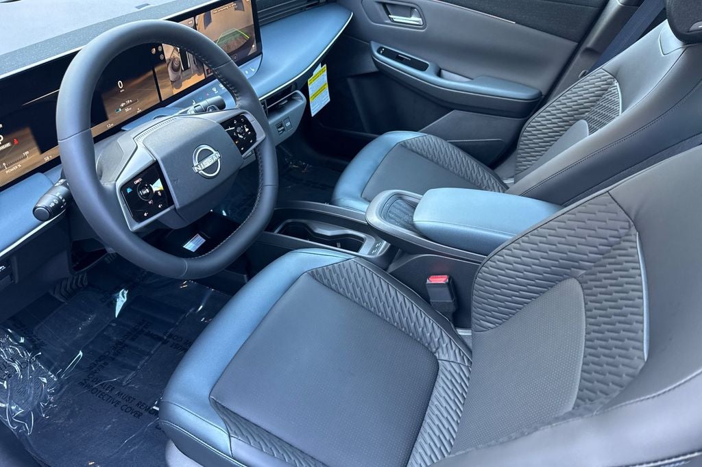 2026 Nissan LEAF Platinum+