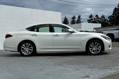 2017 INFINITI Q70 3.7 AWD