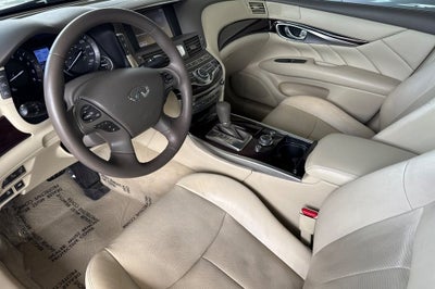 2017 INFINITI Q70 3.7 AWD