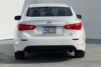 2017 INFINITI Q50 Premium